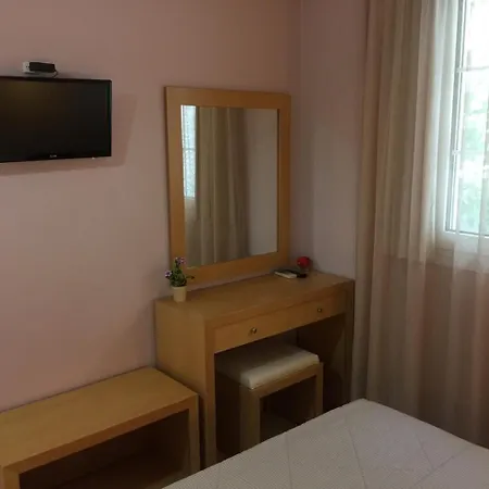 Aparthotel Skalidis