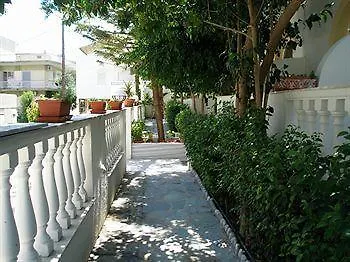 Skalidis Aparthotel 3*