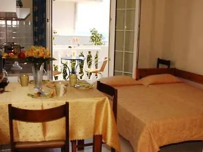 Aparthotel Skalidis 3*