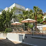 Skalidis Appart hôtel 4*