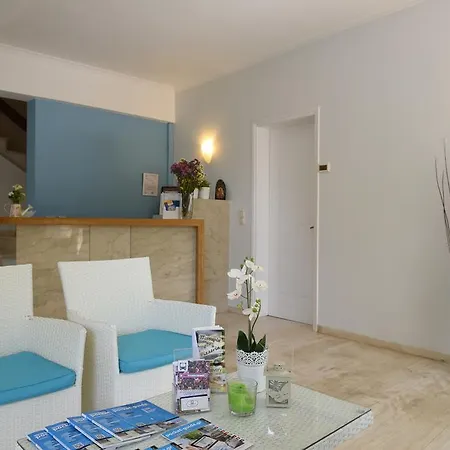 Skalidis 公寓式酒店 托隆